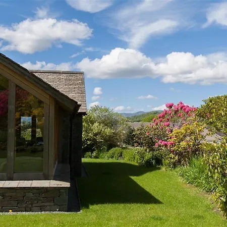 Old Droomer Windermere